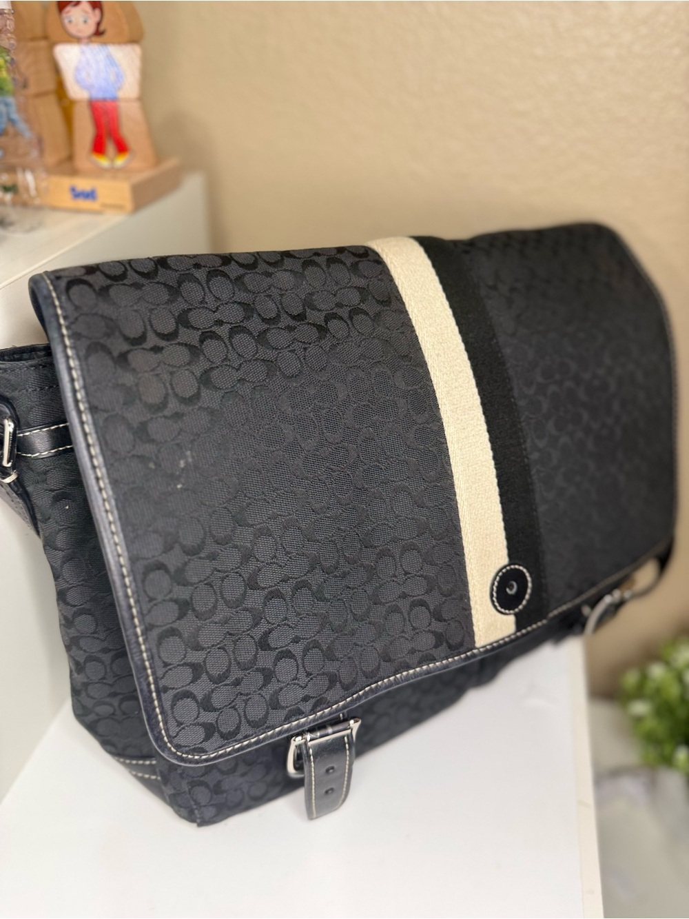Coach Men's Black Signature Messenger with Cream Center Stripe